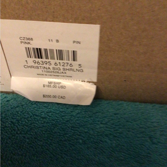 CHRISTINA SIGNATURE SHERLING BOOTIES SZ 11 NWT AND BOX # GIFT # WINTER # # COZY - Picture 10 of 13